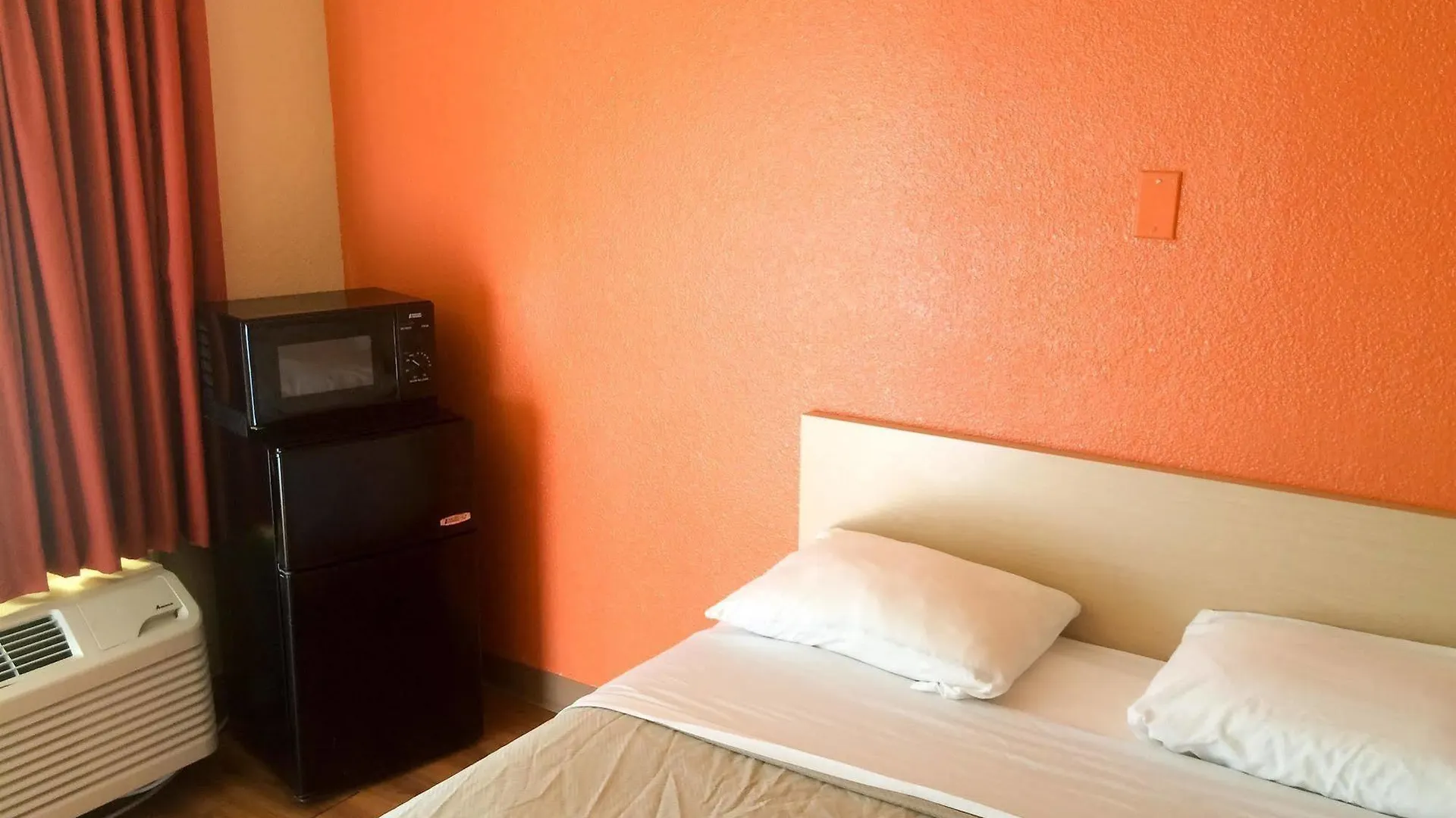 Motel 6-Newport News, Va