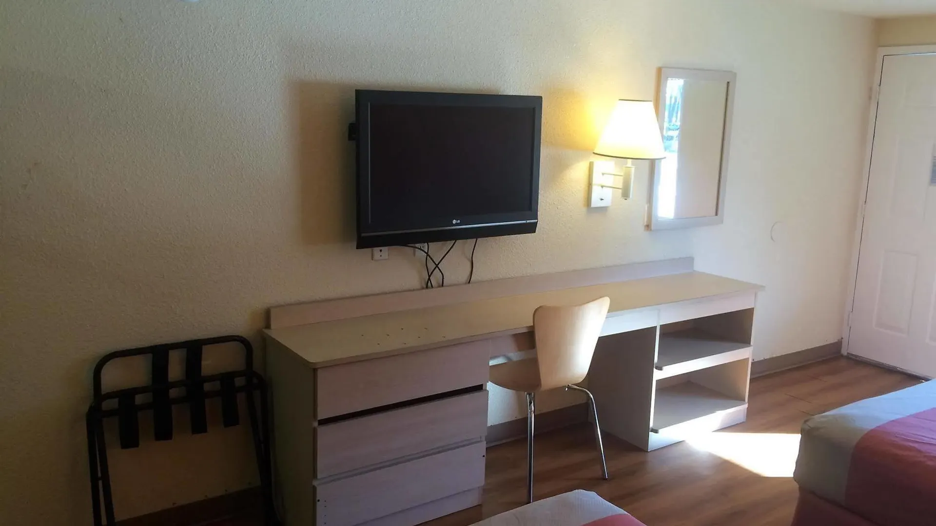 Motel 6-Newport News, Va 2*,