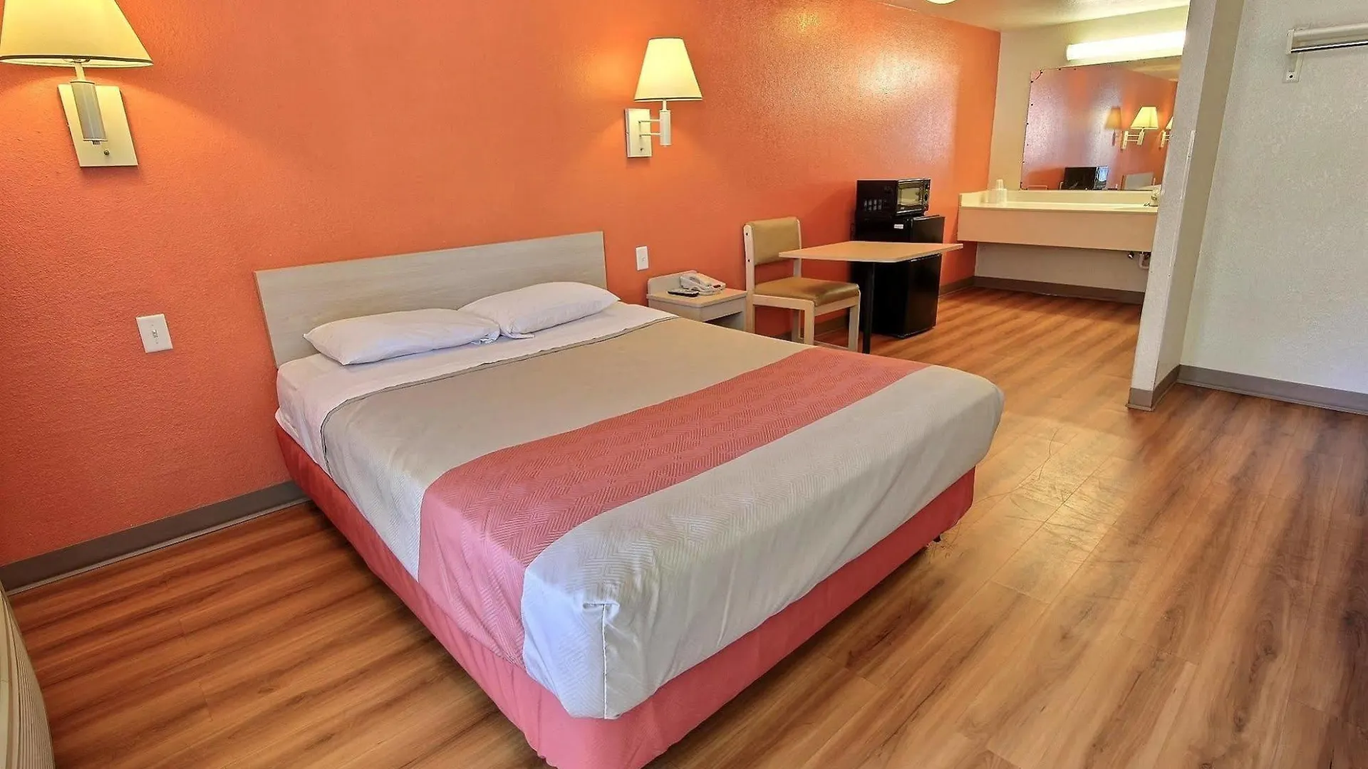 Motel 6-Newport News, Va