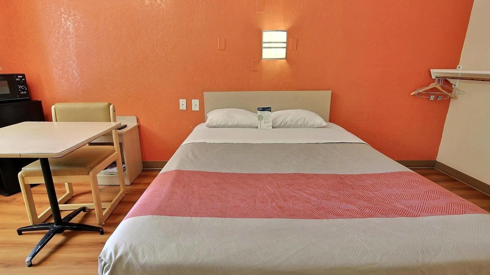 Motel 6-Newport News, Va