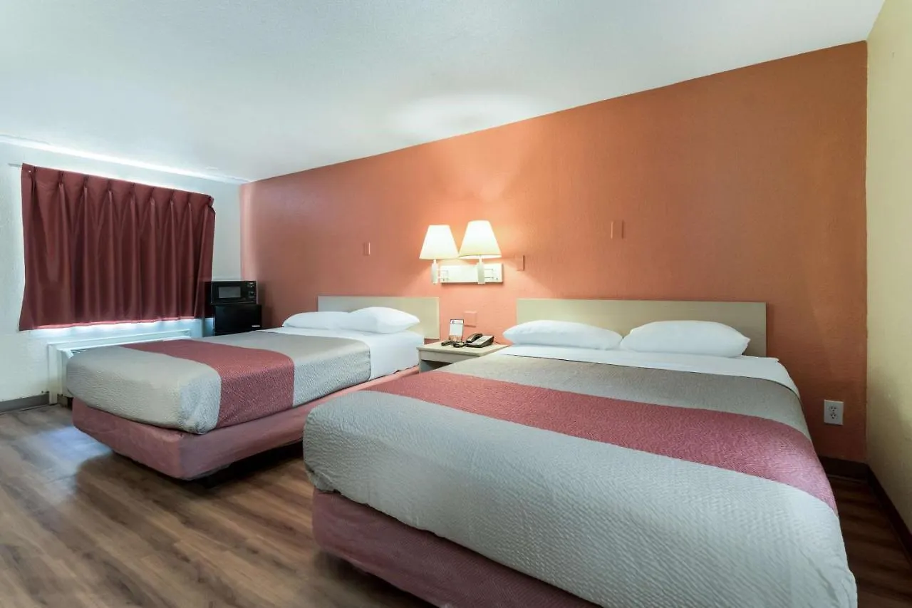 Motel 6-Newport News, Va