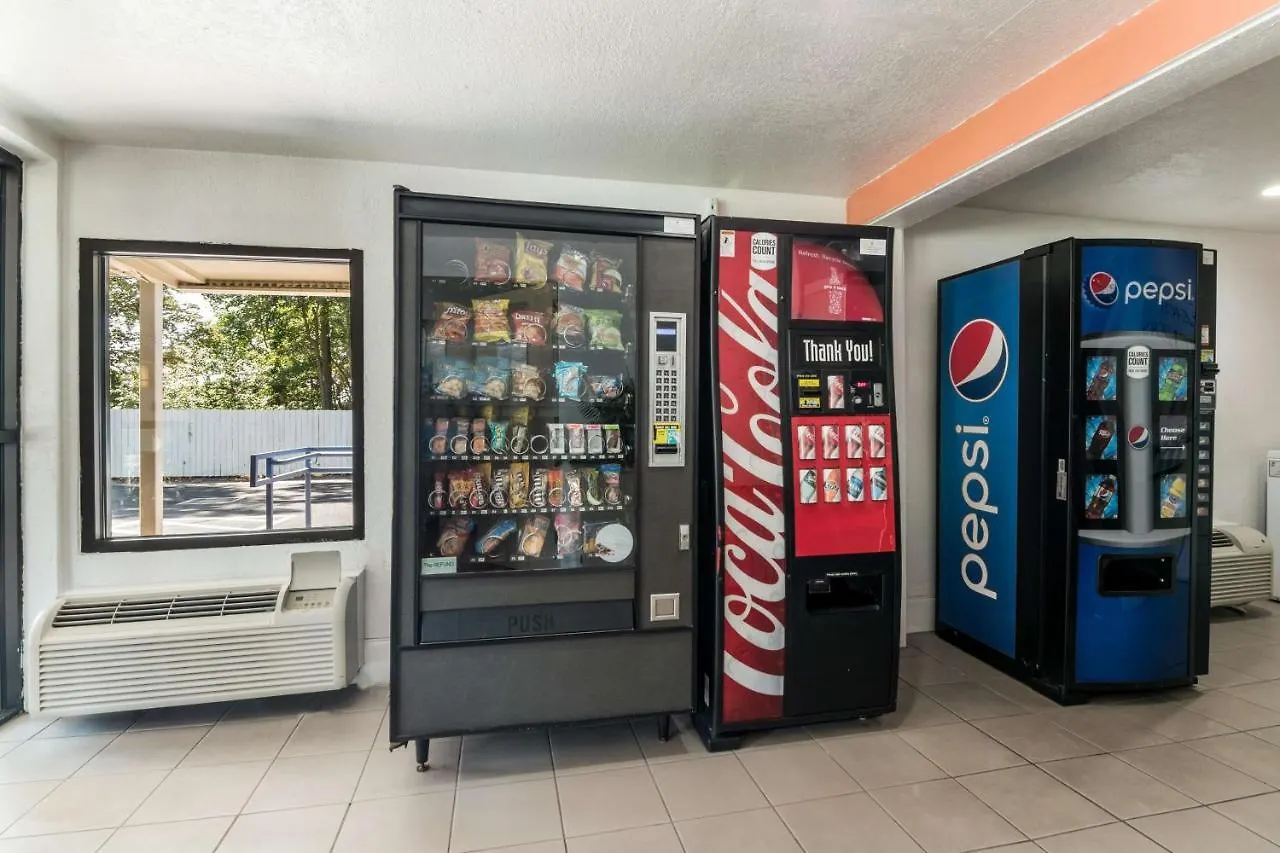 **  Motel 6-Newport News, Va United States