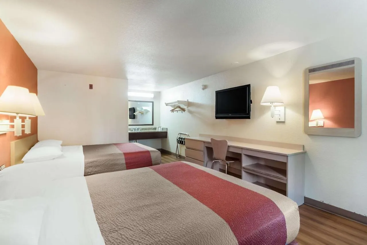 Motel 6-Newport News, Va 2*,  United States