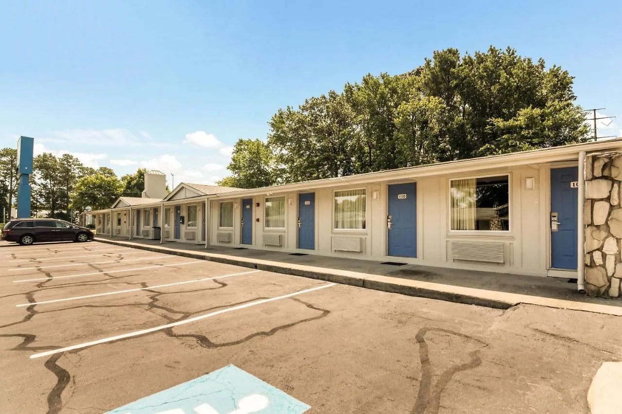 Motel 6-Newport News, Va 2*,