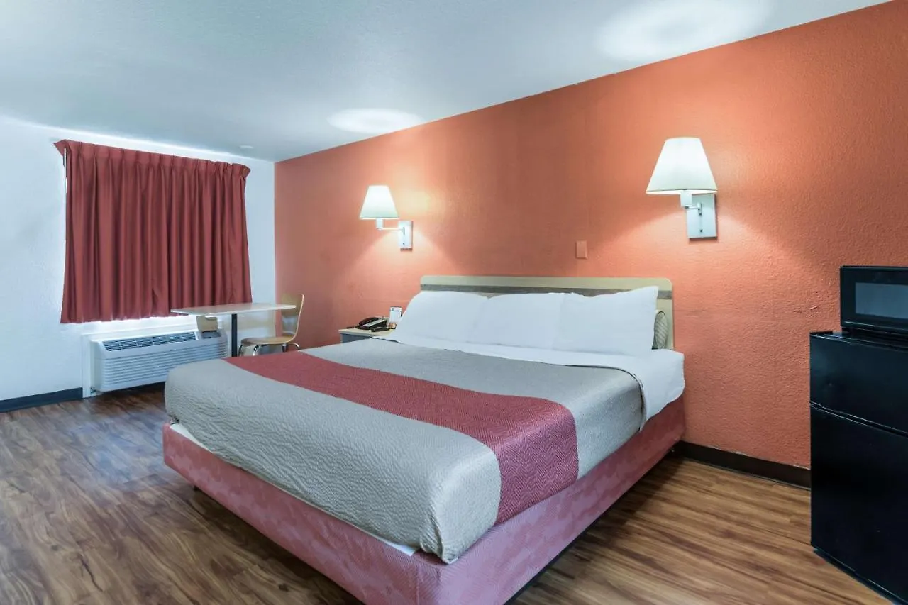 Motel 6-Newport News, Va 2*,